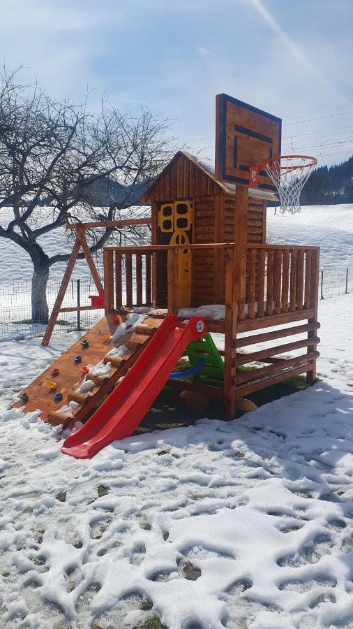 Cabana Alesia, Relaxare La Poalele Raraului Кымпулунг-Молдовенеск Экстерьер фото